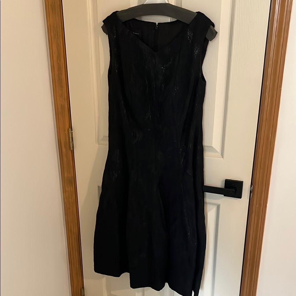 Elegant Black Sleeveless Dress